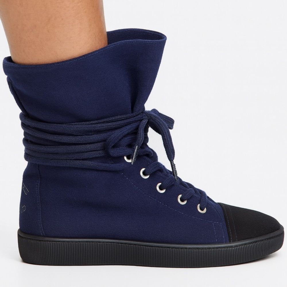 CHANEL Indigo Suede CC Logo Lace-Up Black Cap Toe Sneaker Boots Size EU37